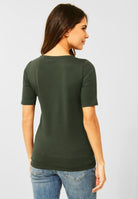 Basic T-Shirt mit Rundhals in Unifarbe