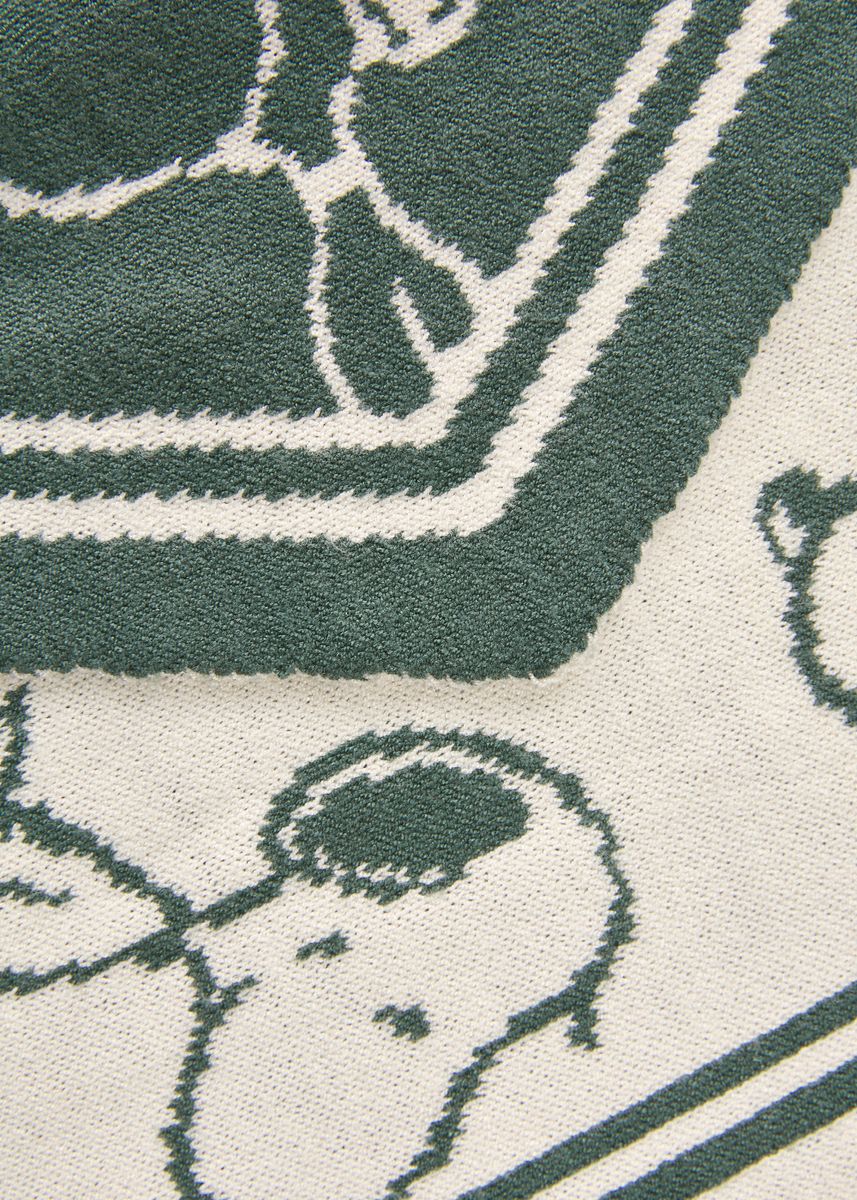 Gestricktes Dreieckstuch mit Snoopy-Motiv