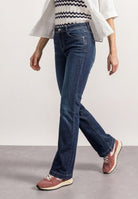 High Waist Bootcut Jeans im Slim Fit