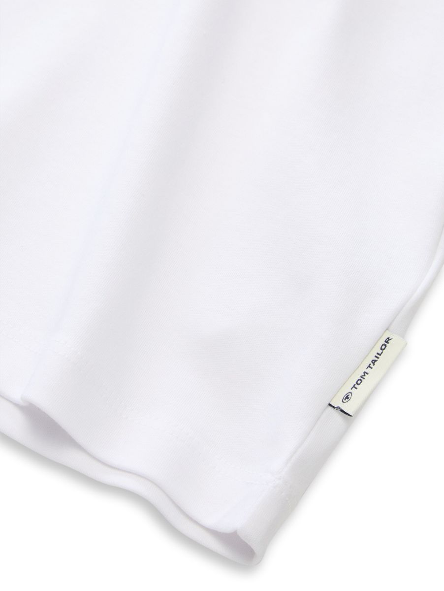 Basic T-Shirt