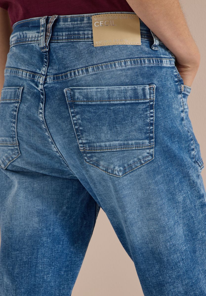 Mid Waist Slim Leg Jeans im Casual Fit