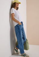 High Waist Barrel Leg Jeans im Loose Fit