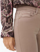 STYLE.SHAKIRA