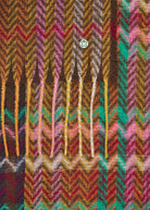 Schal mit ZickZack-Muster und Fransen