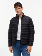CORE PACKABLE RECYCLED JACKET