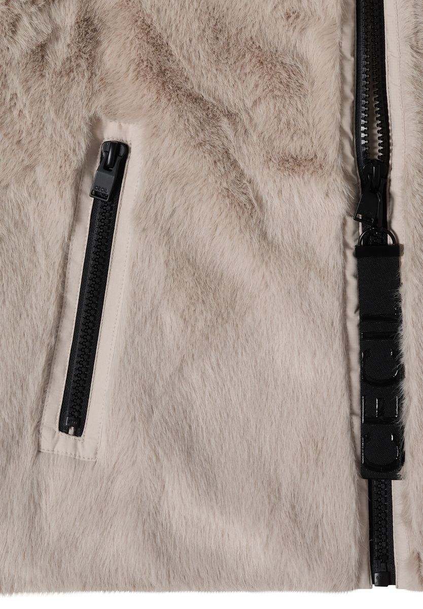 Fake Fur Jacke mit Softshelldetails