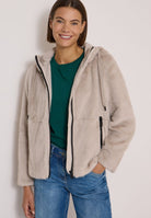 Fake Fur Jacke mit Softshelldetails