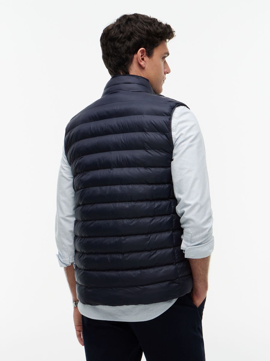 CORE PACKABLE RECYCLED VEST
