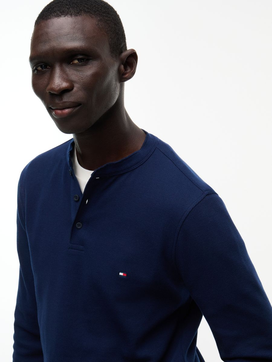 WAFFLE TEXTURE LONGSLEEVE HENLEY
