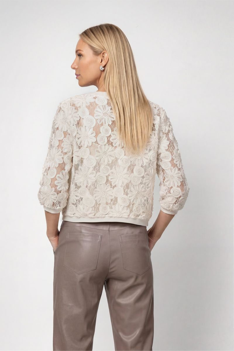 Strickjacke mit Blumenmuster