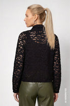 Strickjacke mit Spitze