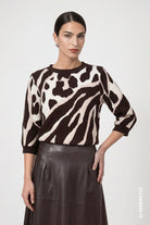 Strickpullover mit Leo-Tiger-Mustermischung