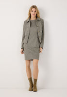 kurzer Blazer mit Minikaro