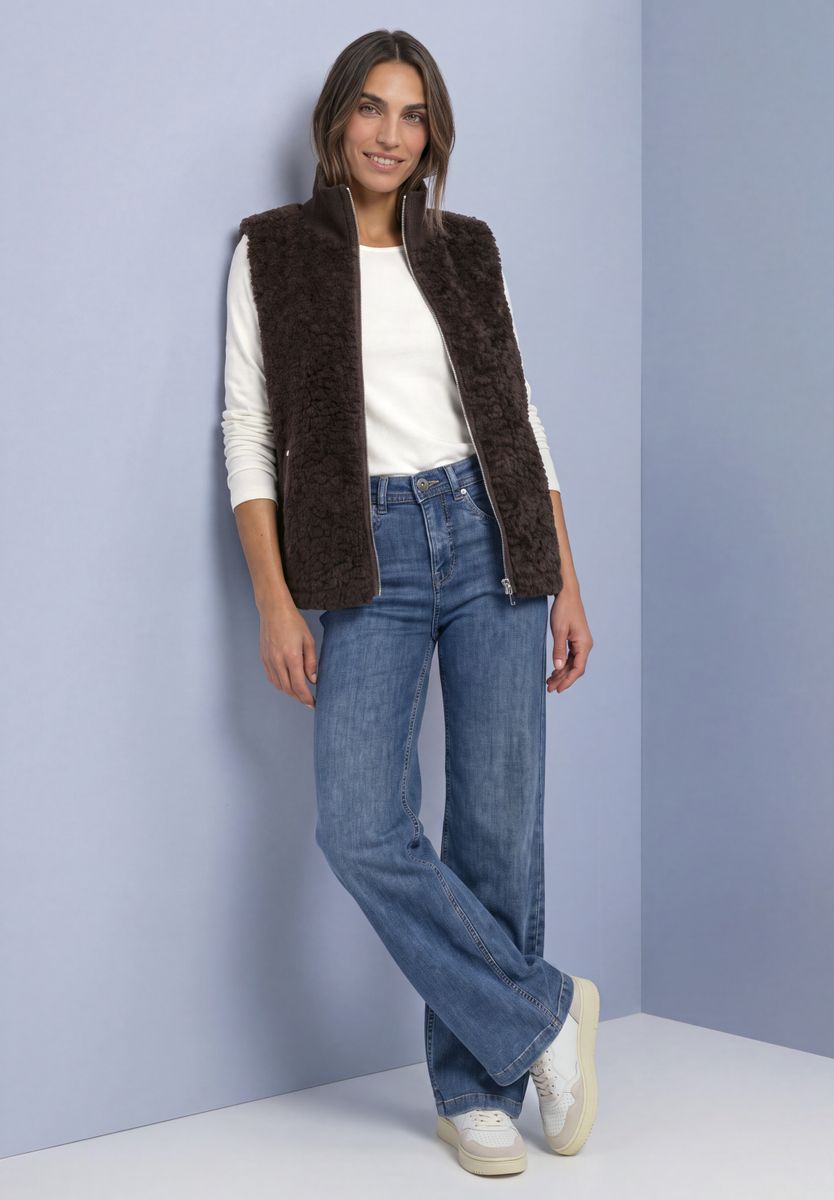 Fake Fur Weste mit Strickdetails