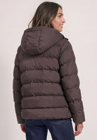 Kurze Jacke mit geklebter Steppung