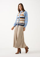 Karobluse mit Schleife