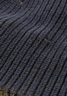 Strickmütze mit Schriftzug