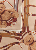 Luxuriöses Nicki Tuch aus reiner Seide mit Teddy-Motiven
