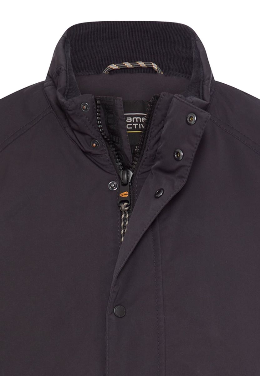 Leichte Jacke mit Stehkragen