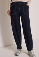 Barrel Leg Jeans mit Patch-Pockets
