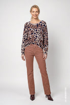 Strickpullover im Leopardenmuster