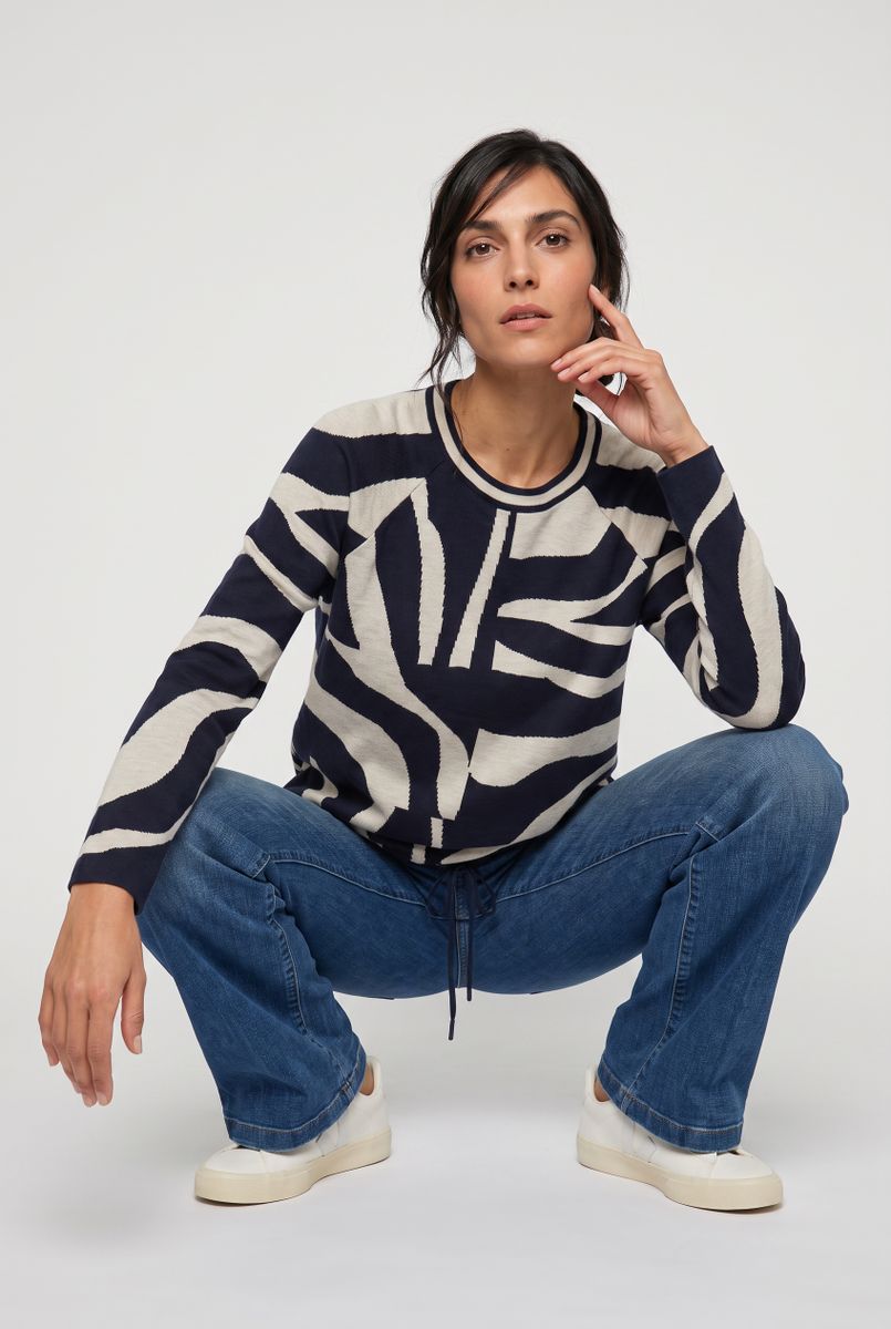 Pullover Long Sleeves