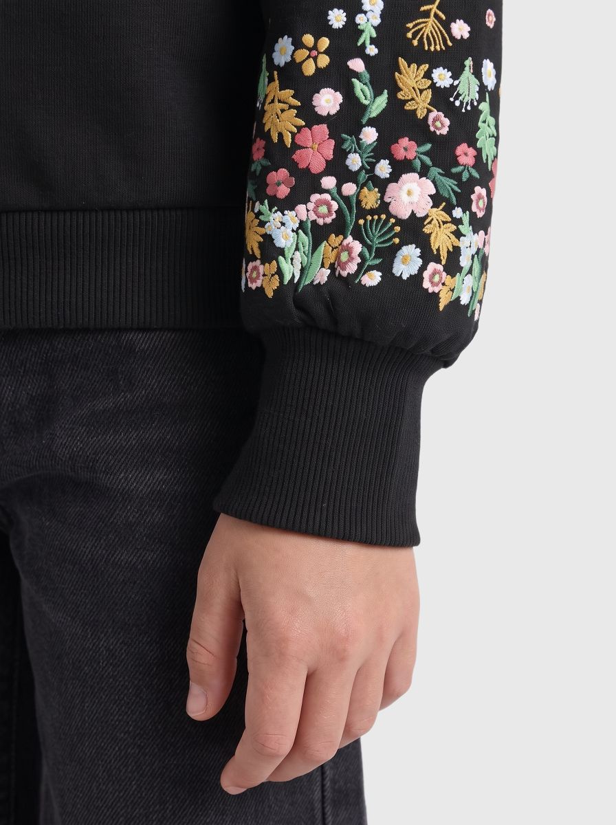 KOGBROOKE L/S O-NECK FLOWER SWT NOOS