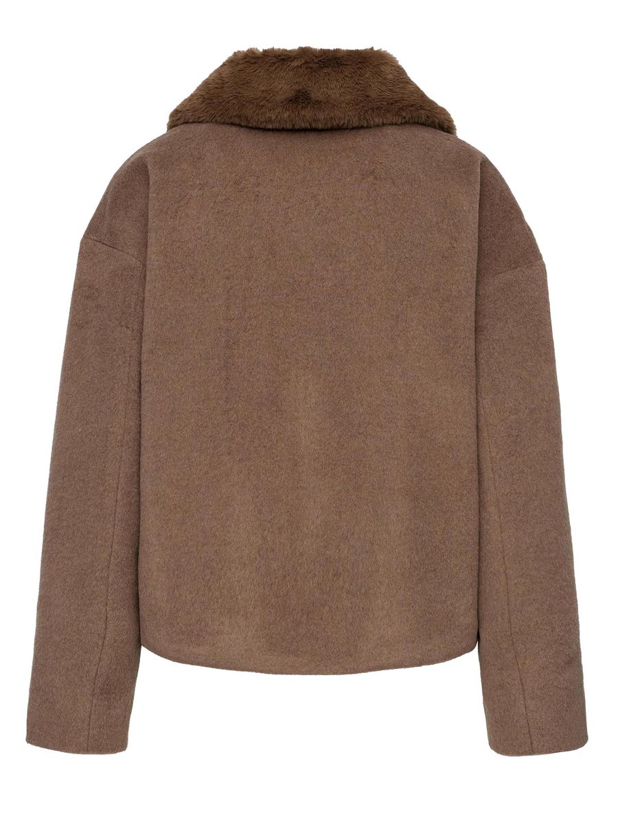 Wolljacke
mit
Kunstpelzkragen