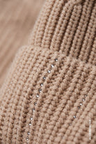 Strickmütze mit Strasssteinen